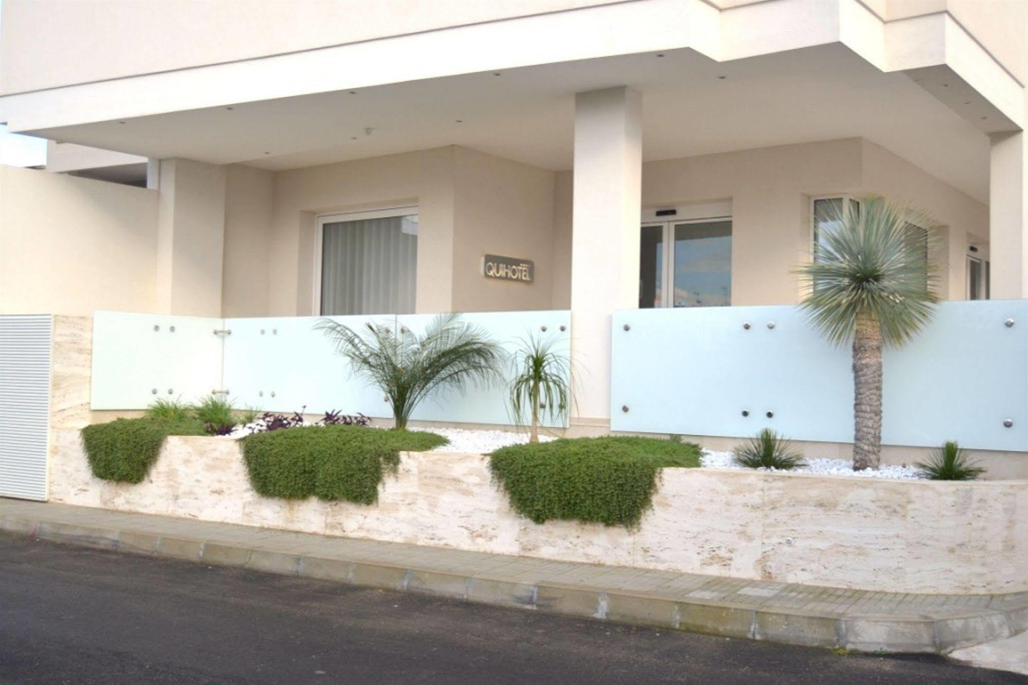 Quihotel Porto Cesareo Exteriér fotografie