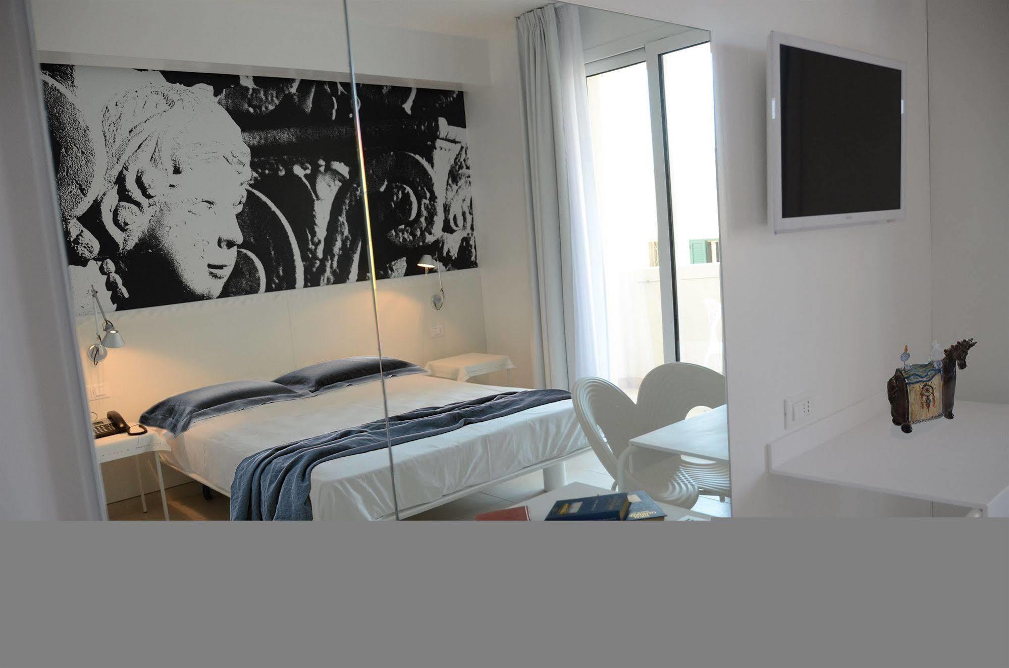 Quihotel Porto Cesareo Exteriér fotografie